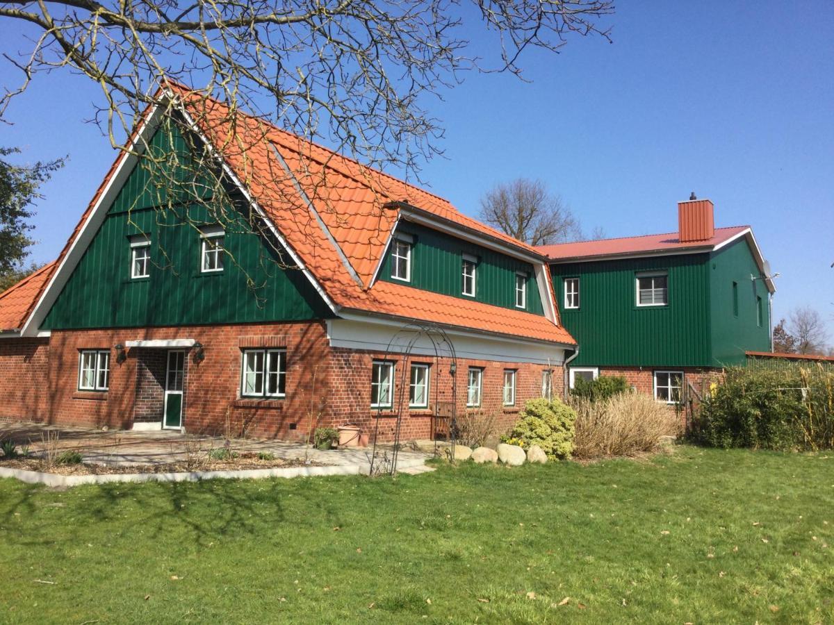Ferienwohnung Weideglueck Osten المظهر الخارجي الصورة