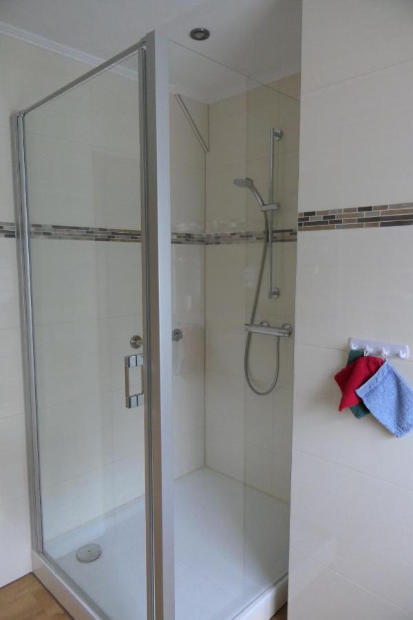 Ferienwohnung Weideglueck Osten المظهر الخارجي الصورة